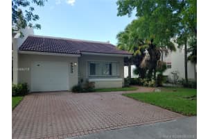 9903 Nw 43rd Ter, Doral