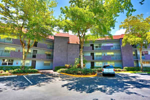 8450 Lagos De Campo Blvd 210, Tamarac