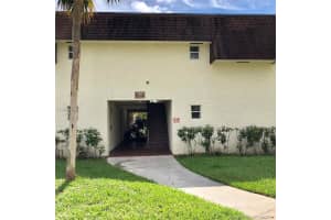 9108 Sw 137th Ter 13-3, Miami