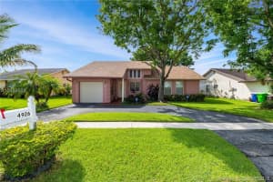 4926 Nw 91st Ter, Sunrise