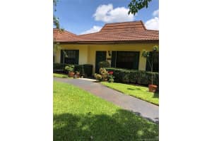 2358 Sw 70th Way 6, Davie