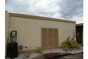 6958 Sharpecroft Ct, Miami Lakes