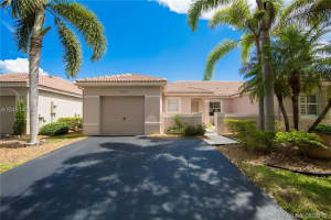 2086 Borealis Way, Weston