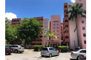 5050 Nw 7th St 316, Miami 5050 Nw 7th St 316, Miami
