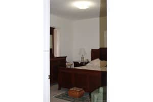 8019 Lake Dr 102, Doral