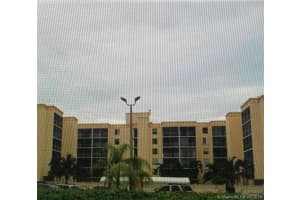2935 Ne 163rd St 4d, North Miami Beach