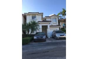 10904 Nw 67th St, Doral