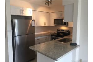 9405 W Flagler St D301, Miami