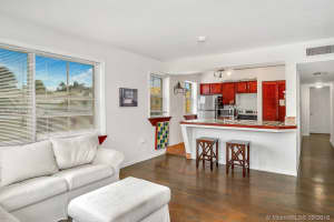 1308 Drexel Ave 301, Miami Beach