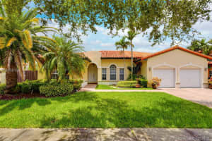 16036 Nw 81st Ct, Miami Lakes