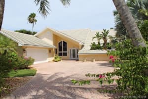 8890 Se Marina Bay Drive, Hobe Sound