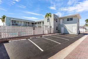 1901 N Surf Rd 11, Hollywood 1901 N Surf Rd 11, Hollywood