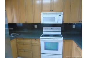 2750 W 76th St 201, Hialeah 2750 W 76th St 201, Hialeah