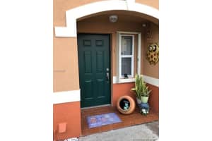 7915 Nw 8th St 1b, Miami