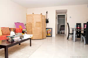 300 Layne Blvd 312, Hallandale Beach 300 Layne Blvd 312, Hallandale Beach