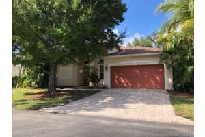 10 Lake Eden Dr, Boynton Beach