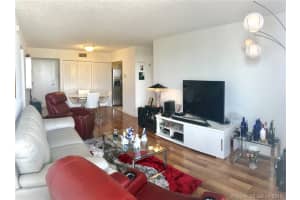 8251 Nw 8th St 411, Miami