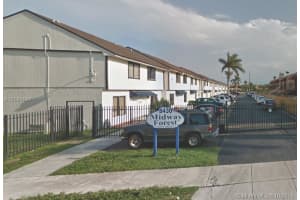 8430 Nw 8th St B2, Miami