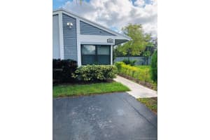 8020 Nw 41st Ct, Sunrise