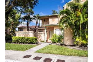 8211 Nw 191st St 3-h, Hialeah