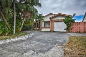 9770 Sw 148th Ave, Miami