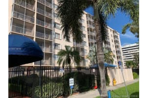 1251 Ne 108th St 718, Miami