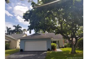 8330 Sw 41st Ct, Davie