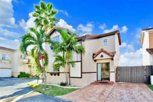 970 Nw 126th Path, Miami