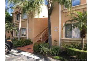 1143 Nw 124 Pl 105, Miami