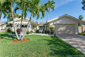 920 Nw 49th Way, Coconut Creek