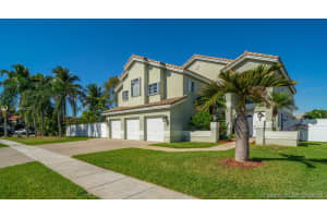 20181 Nw 9th Dr, Pembroke Pines