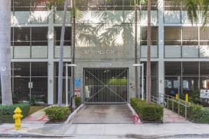 455 Ne 25th St 710, Miami