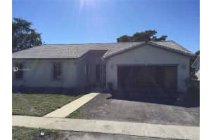 9130 S Lake Miramar Cir, Miramar 9130 S Lake Miramar Cir, Miramar