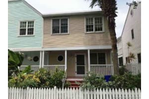19 Whistling Duck Ln, Key West