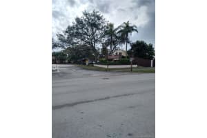 14856 Sw 72nd Ter 14856, Miami