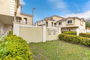 7989 Nw 8th St 109d, Miami