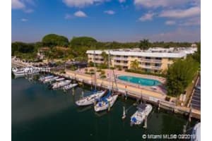 100 Edgewater Dr 103, Coral Gables