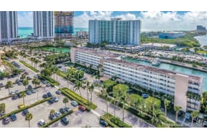220 Kings Point Dr 411, Sunny Isles Beach