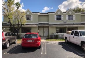 17455 Nw 67th Ct C-17, Hialeah
