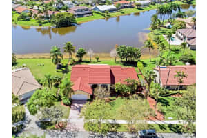 19330 Nw 5th St, Pembroke Pines