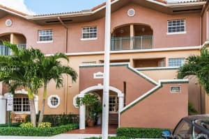10026 Hammocks Blvd 206-6, Miami