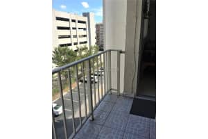 4675 W 18th Ct 509, Hialeah