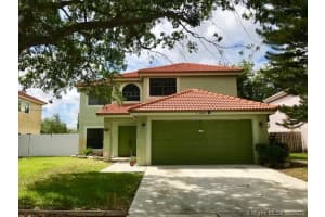 1440 Sw 88th Way, Pembroke Pines