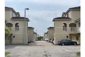 7995 Nw 8th St 112c, Miami