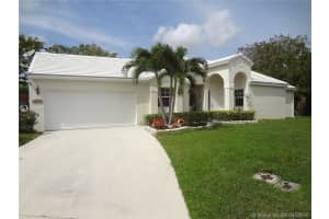 9314 Nw 8th Cir, Plantation