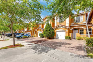 972 Sw 154th Path 972, Miami