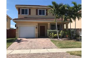 8945 Sw 215th Ln, Cutler Bay