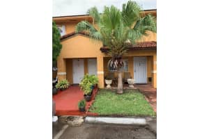 7682 W 34th Ln 9-202, Hialeah