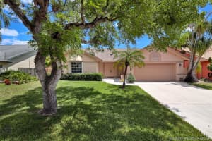 7130 Nw 44th Ln, Coconut Creek