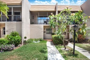 1325 N 15th Ave., Hollywood